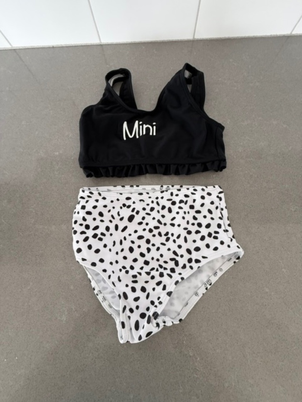 NWOT Little Girl High Waisted 2 Piece 'Mini" Black & White Sz Medium Swimsuit-N